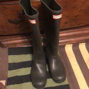 Hunter boots -Army Green Size 8 (New)